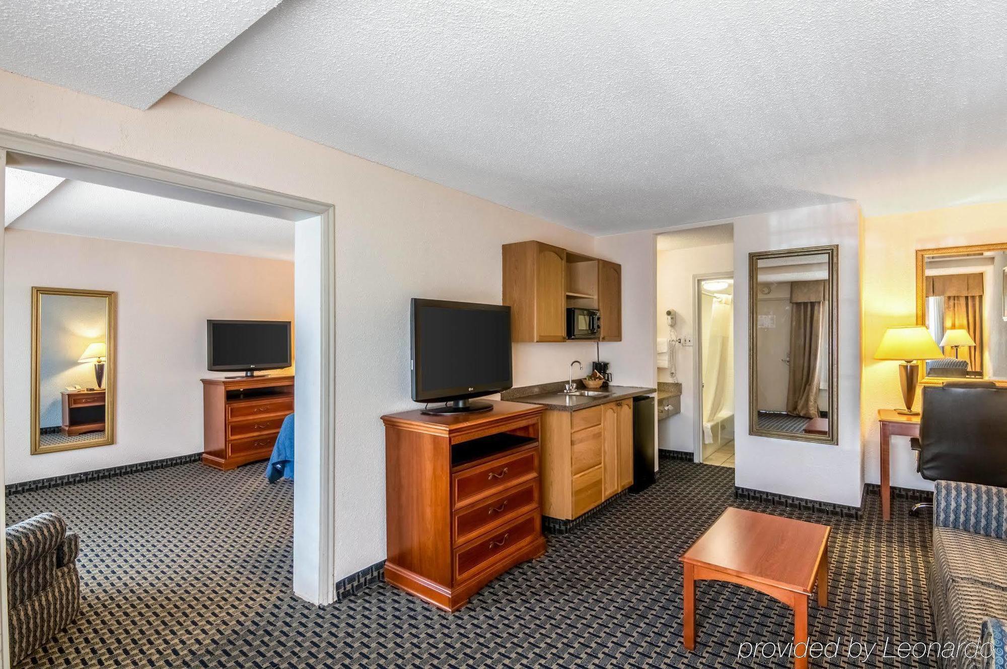 Texas Inn & Suites Denton Exteriér fotografie